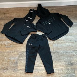 Boys Nike Elite set, pullover hoodie, zip up hoodie, and pants. Size 3/4. Black.